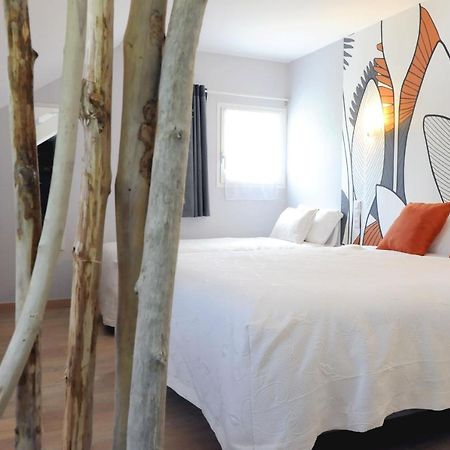 Logis Hotel L'Ayguelade Bielle Екстериор снимка