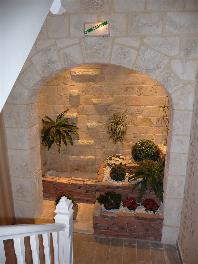 Logis Hotel L'Ayguelade Bielle Екстериор снимка
